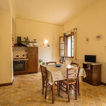 Agriturismo Due Ponti Кьянни Экстерьер фото