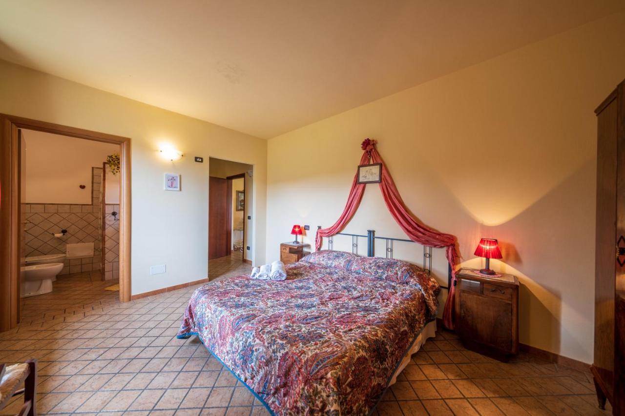 Agriturismo Due Ponti Кьянни Экстерьер фото